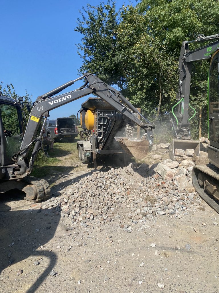Mid Devon Farm Machinery scaled
